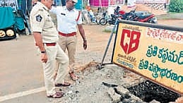 Emphasis on streamlining traffic 
in Guntur with expansion of roads 