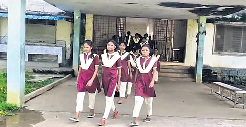 Students of Tribal Welfare Gurukul Girls College leave the dining hall without eating 