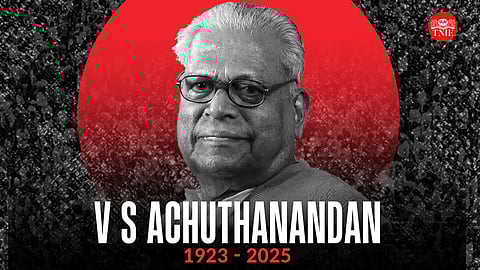 Cries of “Kanne Karale VSe!” (Beloved VSe, our dearest) echoed through the air as people gathered to bid farewell to the veteran leader. 