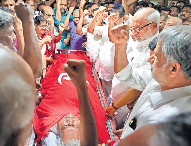 CPM leaders, including general secretary M A Baby and state secretary
 M V Govindan, salute V S Achuthanandan at AKG Centre on Monday 