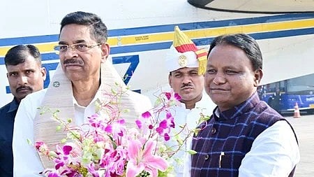 CM Mohan Charan Majhi welcomes Governor Hari Babu Kambhampati at the airport in Bhubaneswar in January 2025. Image used for representation.