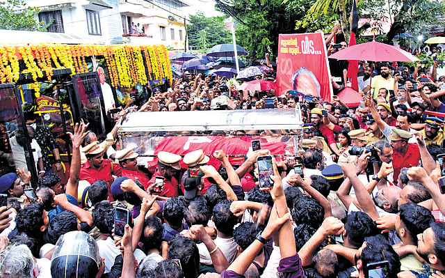 The body of V S Achuthanandan being taken from his ancestral house in Alappuzha to the CPM district office on Wednesday