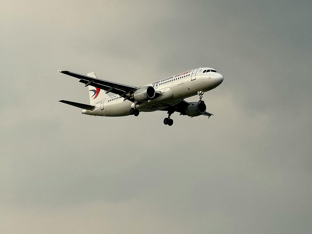 Pakistan extends airspace ban for Indian aircraft by another month