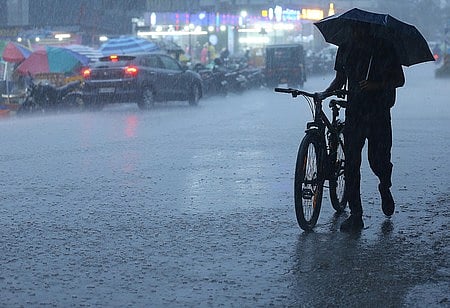 IMD issued an "orange alert" in the northern Kerala districts of Wayanad, Kannur and Kasaragod and a "yellow alert" in six other districts of the state for the day.