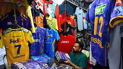 The accused, Farooq Aslam Khan, allegedly entered the merchandise store at Mumbai's Wankhede Stadium without authorisation and stole 261 jerseys.