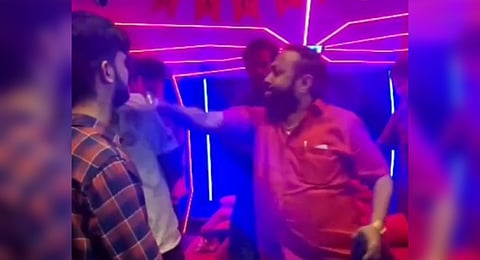 In the clip, MNS Kalyan president Ulhas Bhoir is seen confronting the staff of the gaming zone over the presence of students clad in school uniforms at the facility.