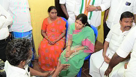Thoothukudi MP Kanimozhi Karunanidhi meets parents of honour killing victim C. Kavin Selvaganesh at Arumugamangalam.