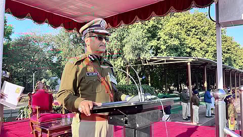 Director General of Home Guards S B K Singh has been given additional charge as Commissioner of Delhi Police.
