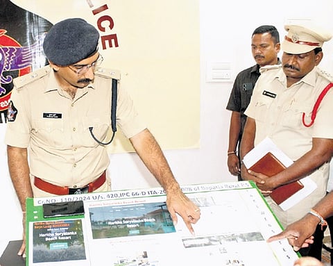 SP Tushar Dudi addressing a press conference in Bapatla.