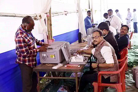SC calls Bihar SIR ‘voter-friendly’; notes expansion of acceptable ID documents from seven to 11