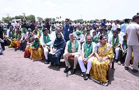 CM Nara Chandrababu Naidu during PM KISAN- Annadata Sukhibhava Programme at East Veerayapalem Village in Darsi Mandal of Prakasam District on Saturday.