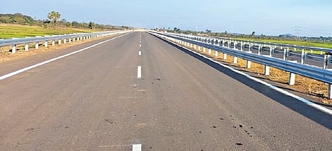 A six-lane RoB is planned over the Secunderabad Military Siding lines, along with at-grade roads at Wellington Road, East Marredpally Road, and from Mahindra Hills to the RK Puram RoB.