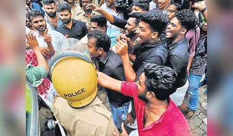 By registering its 26th consecutive win, the SFI reaffirmed its long-standing dominance of the university’s student politics. 