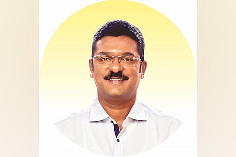 Minister Pratap Sarnaik allegedly secured sponsorship from Rapido for the Pro Govinda event, organized by his son, Purvesh Sarnaik.