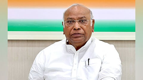 INDIA bloc protest against SIR, vote theft: Show of unity at Kharge’s dinner, AAP joins