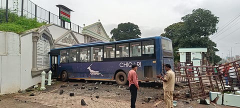 HDBRTS ‘Chigari’ bus allegedly jumped out of its corridor yet again on Sunday, ramming into the compound wall of JSS College in Dharwad.