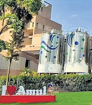 Ahmedabad Diary | Secret BJP-Congress deal in Amul Dairy power play?