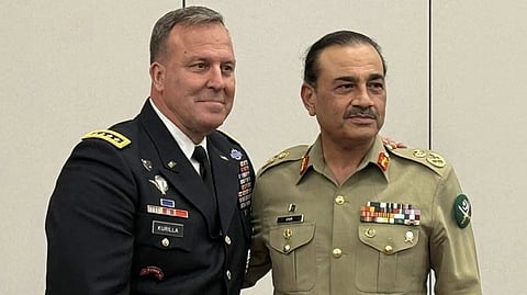 Pakistan's Chief of Army Staff Asim Munir with outgoing US CENTCOM Chief Gen. Michael E. Kurilla in Tampa, Florida.