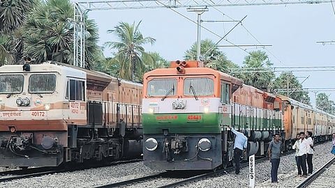 A technical fault on the new Pamban railway lift bridge prevented trains leaving Rameswaram from crossing the bridge, causing hardship to passengers.
