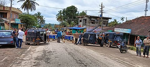 Bandh scene at Kodlipet.