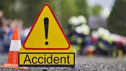 The injured persons, including six children, were admitted to the Burdwan Medical College and Hospital, officials said.