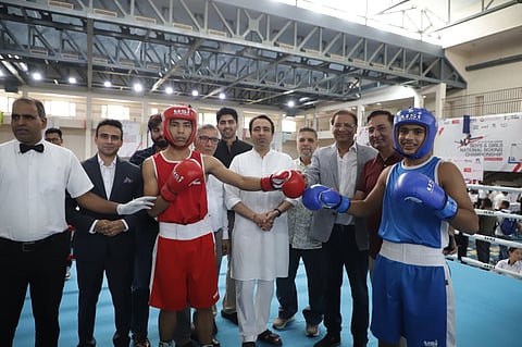Shri Jayant Chaudhary (MoS), Ajay Singh (CMD, SpiceJet), Dr. Dhruv Galgotia (CEO, Galgotias University) and Olympian Vijender Singh with the boxers at the 4th Sub Junior National Boxing Championships