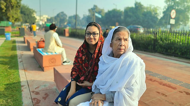 Sultana Begum with her granddaughter Roshan Ara