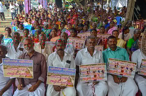 salt pan owners and workers staged an agitation along Thoothukudi-Tiruchendur Road in Muthaiapuram on Thursday.