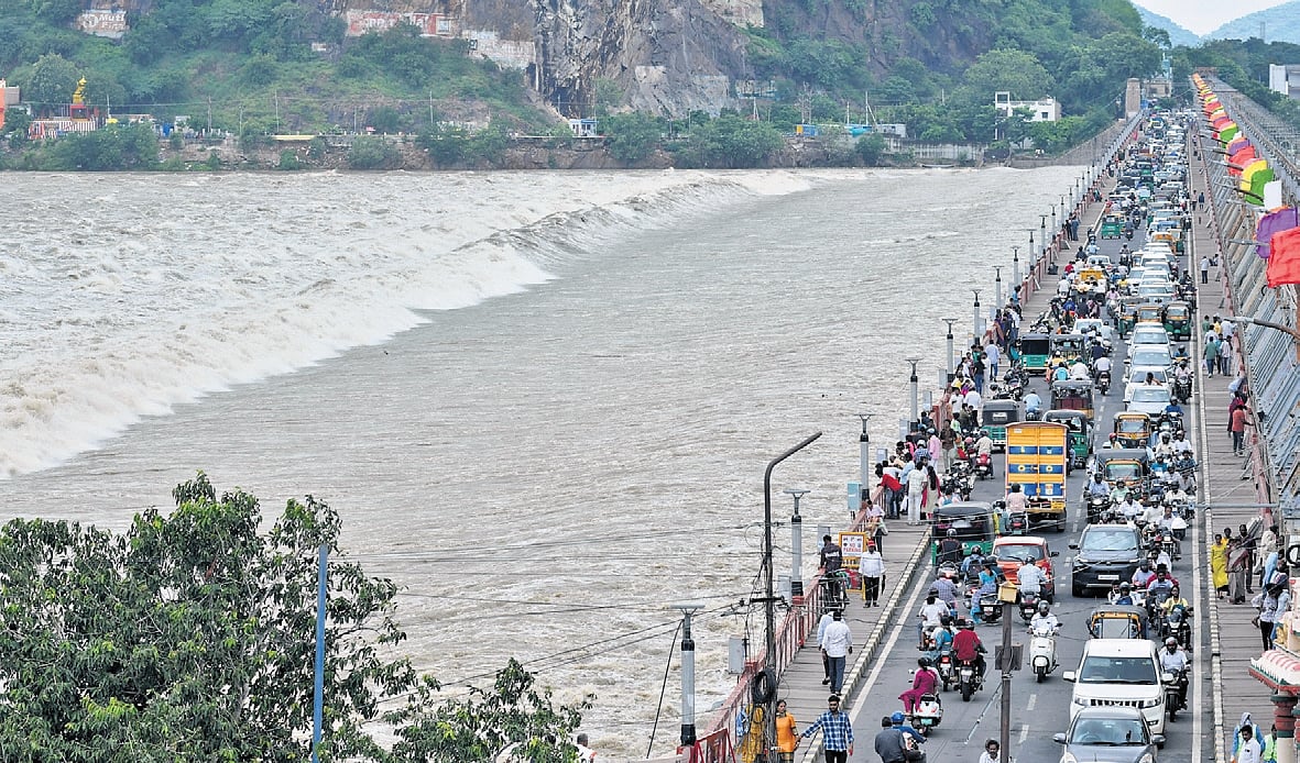 Downstream areas of Prakasam Barrage on alert due to flooding