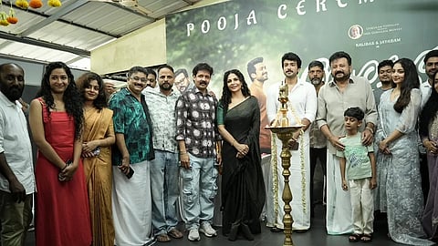 Pooja ceremony of Jayaram and Kalidas Jayaram's Ashakal Aayiram