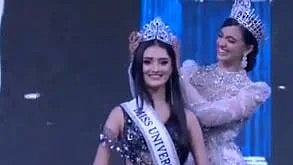 Rajasthan’s Manika Vishwakarma being crowned Miss Universe India 2025