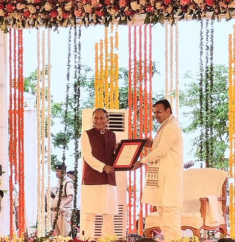 State Award for Dr. V.K. Jain, Who Wants CPR in School Curriculum