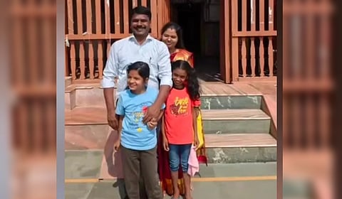As confirmed by the district revenue officials following an enquiry with the family, the incident took place when the family, consisting of a couple and their two daughters, were travelling from Chhattisgarh to Tirupattur.