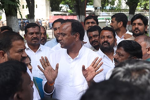 His intervention is in line with his recent pattern of taking positions at variance with the state leadership.