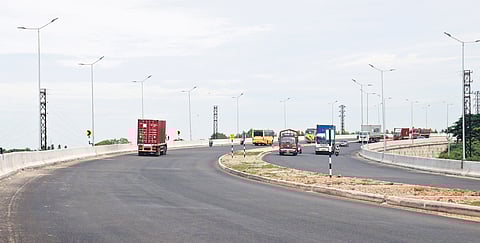 Although work resumed in 2021, the short supply of soil, fly ash and other materials led to halting of the project. 