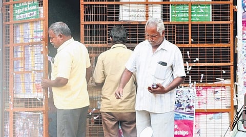 They have demanded the appointment of additional staff in all 4,829 retail outlets across the state. 