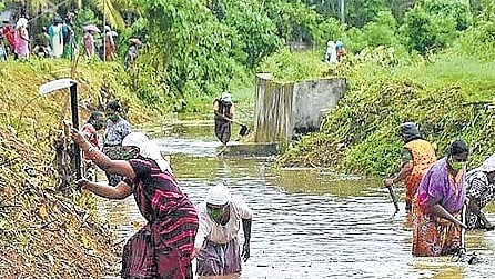 The officials blamed the non-payment on the delay in release of the central share.