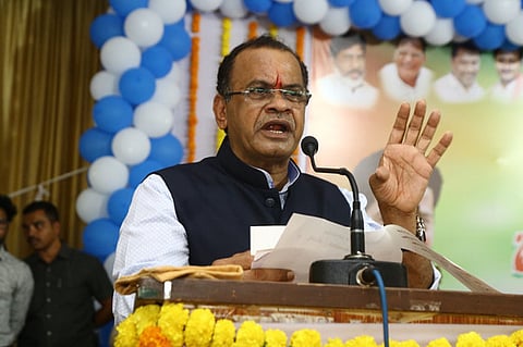 Minister Komatireddy Venkat Reddy.