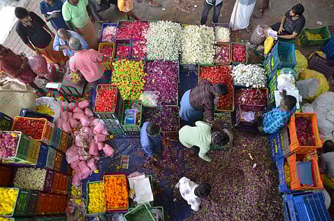 Thovalai witnessed heavy footfall with buyers from Kerala, across Kanniyakumari district, and neighbouring places arriving to purchase flowers for the celebrations.