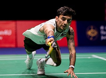 India's Lakshya Sen also lost on the day to finish runner-up at the Hong Kong Open Super 500 event.