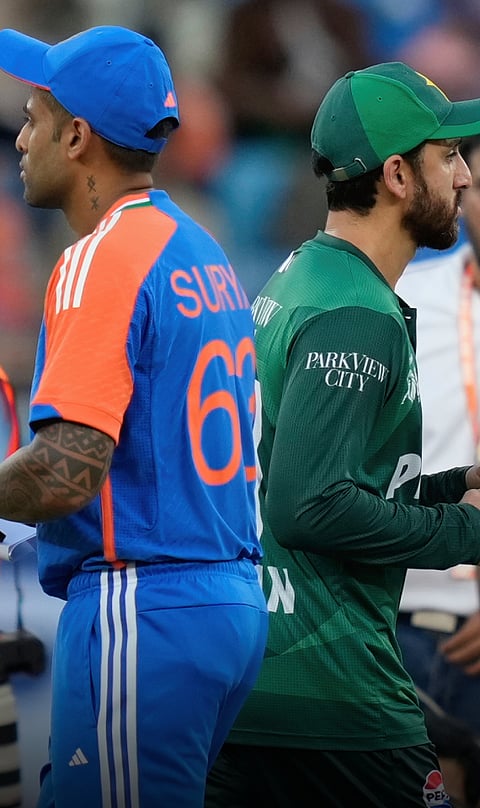 India Vs Pakistan: When bat did all talking, but hands stayed silent