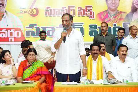 Minister Gottipati Ravikumar inaugurated a bus stop and addressed a gathering in Vinukonda in Palnadu district on Wednesday.