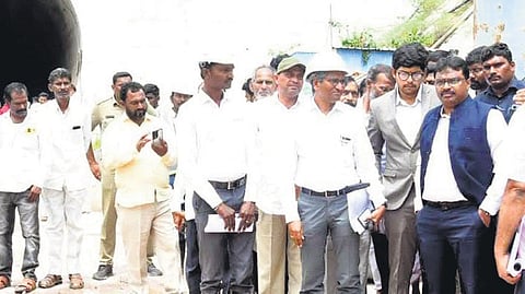 He also instructed officials to ensure timely compensation and relocation of families from submerged villages.