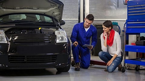 Top Signs Your Car Needs a Visit to the Service Centre