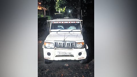 The police vehicle that was hit by a car during the chase in Kasaragod
