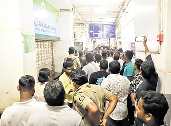 Tension rose at Bhubaneswar's Capital Hospital following the death of a child, allegedly due to medical negligence. 