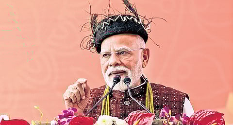 Buy & sell swadeshi for self-reliant India: Modi