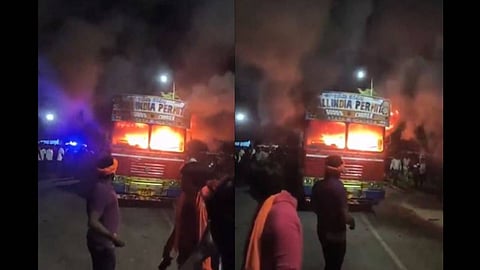 Mob torches truck allegedly carrying beef in Karnataka's Belagavi