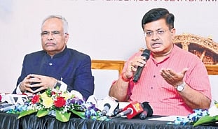 Law minister Prithiviraj Harichandan and Advocate General Pitambar Acharya during the media conference