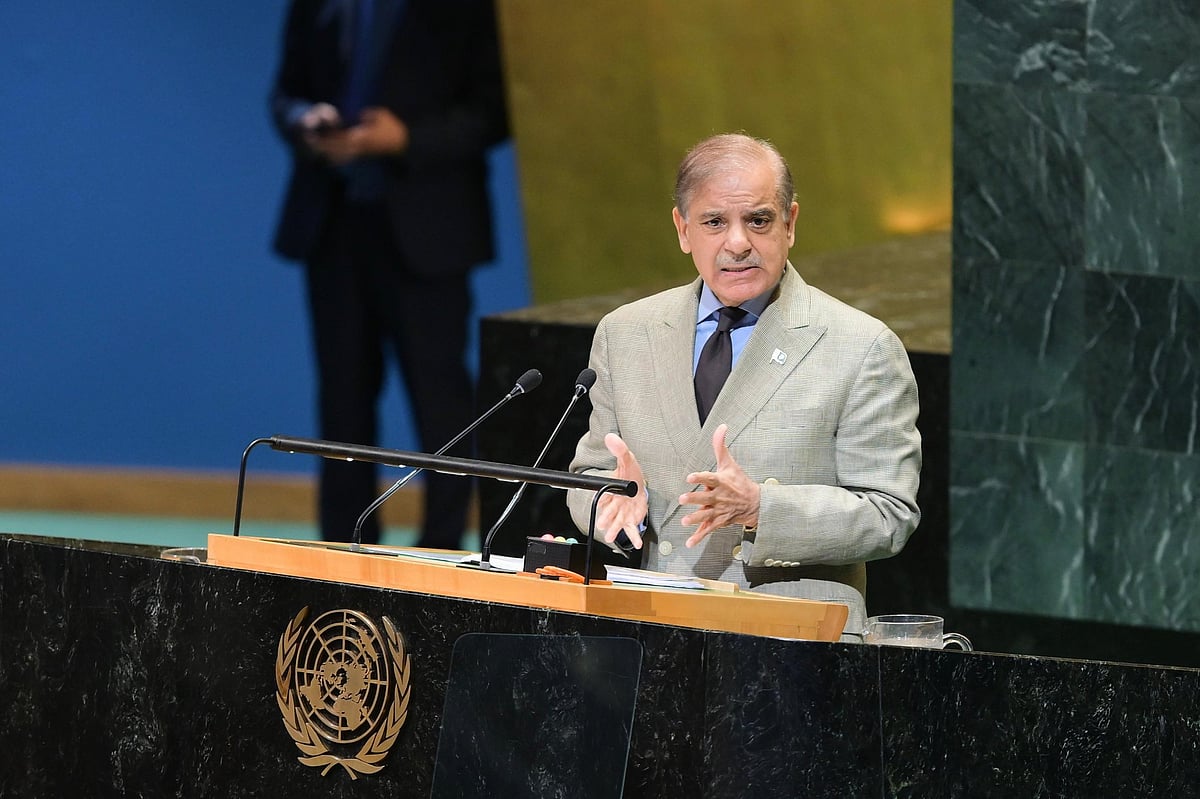 Pakistan PM offers 'sincere' dialogue with India, slams Kashmir policy at UNGA